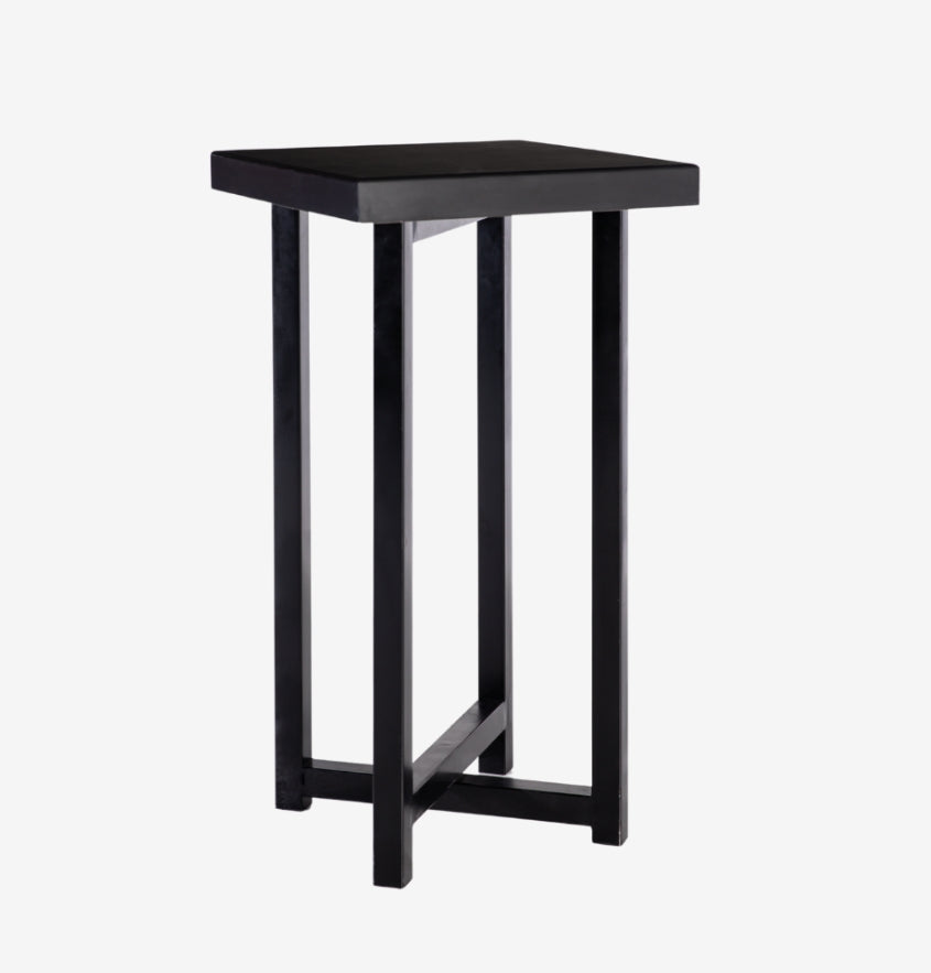 PERIQUERA DE MADERA NEGRA SIN BANCOS