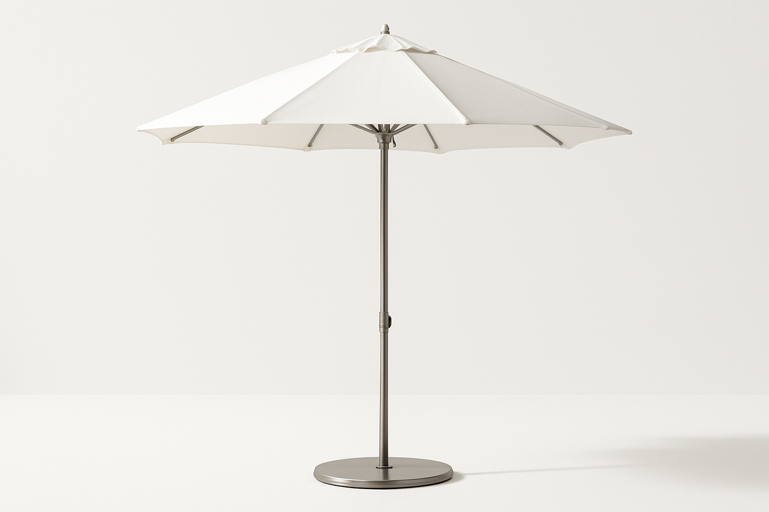 Parasol blanco con base de metal
